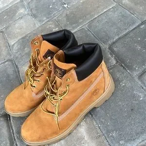 Timberland | Shoes | These Are Timberland Authentic Boots  display picture 1